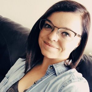 Meet your Posher, Briana